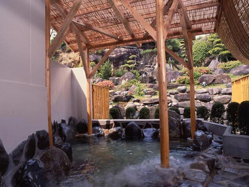 公共溫泉（例子）