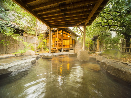 公共溫泉（例子）