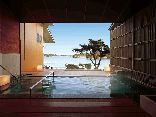 公共露天浴場